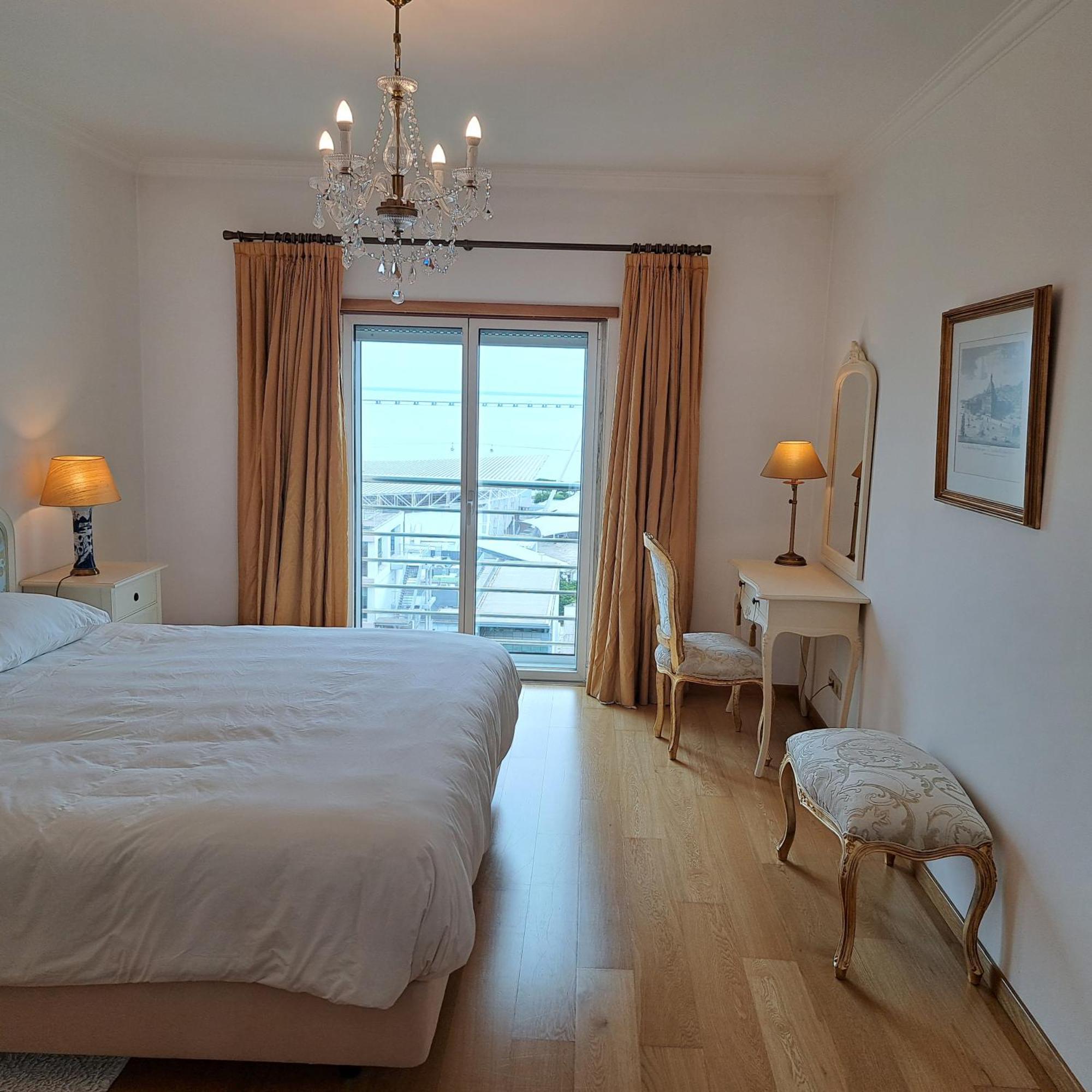 Haven In - Exquisite Floor With 7 Meters Balcony To The Largest Riverfront In Apartamento Lisboa