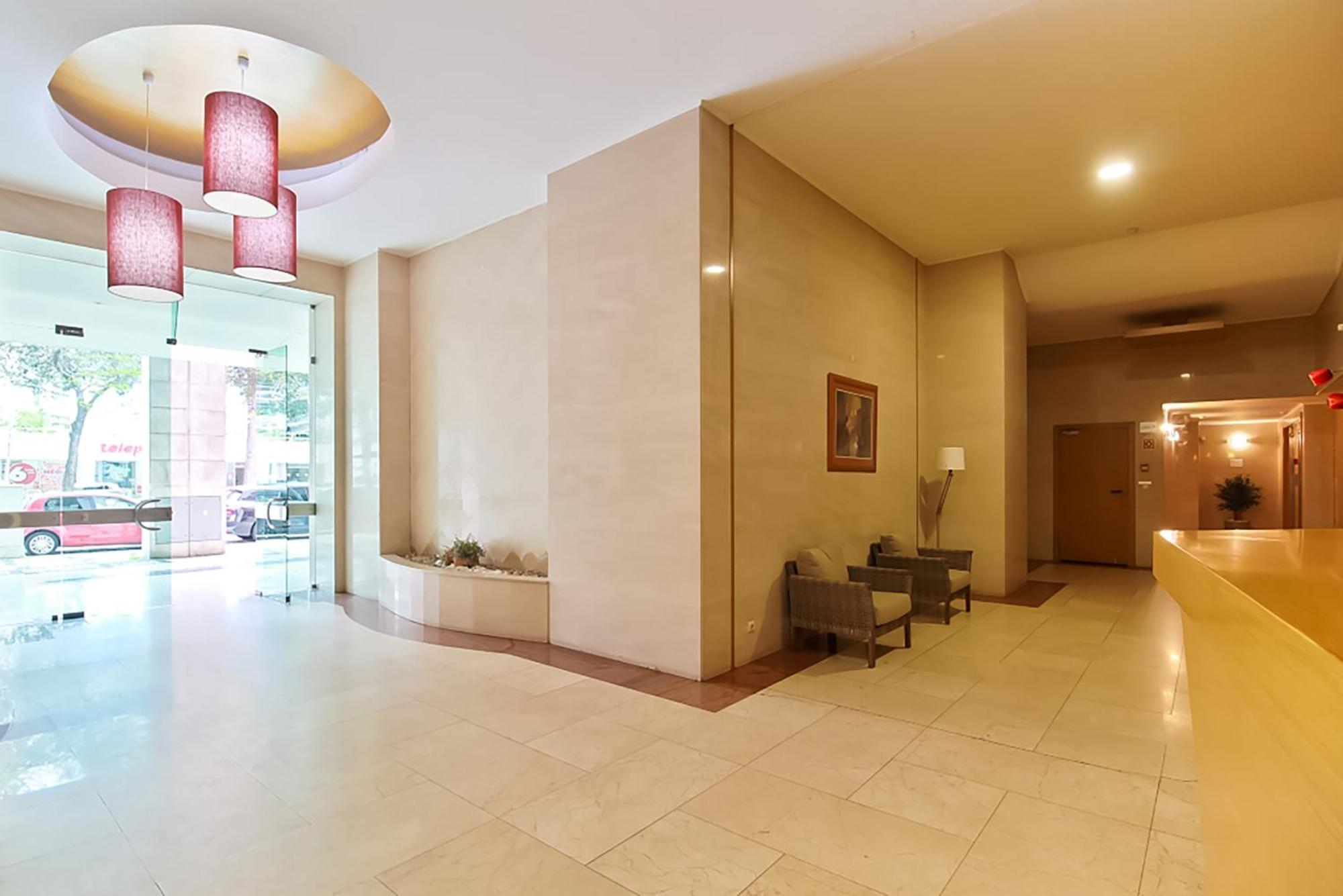 Haven In - Exquisite Floor With 7 Meters Balcony To The Largest Riverfront In Apartamento Lisboa